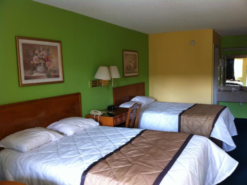 Red Roof - Emerson - Lakepoint South Motel Acworth